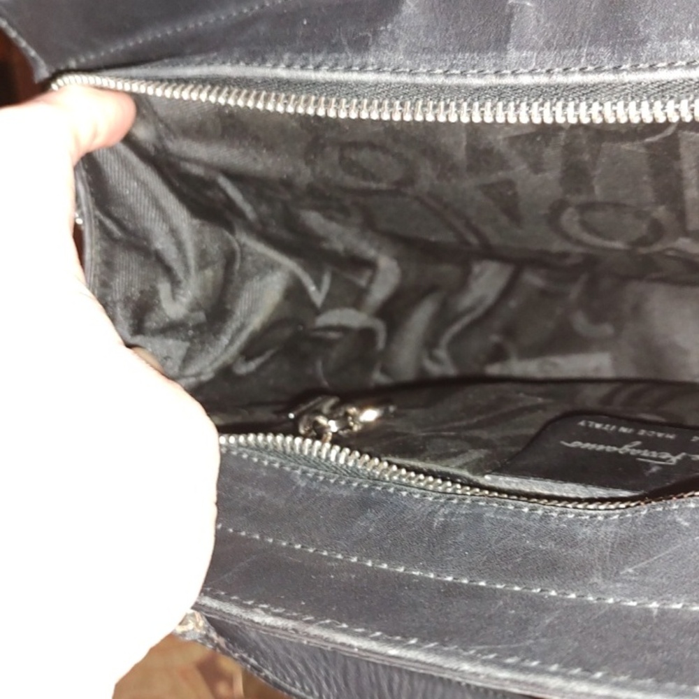 Salvatore Ferragamo BA217154 MSRP $1,000 Italian Leather Black Shoulder Bag EUC - Picture 11 of 16